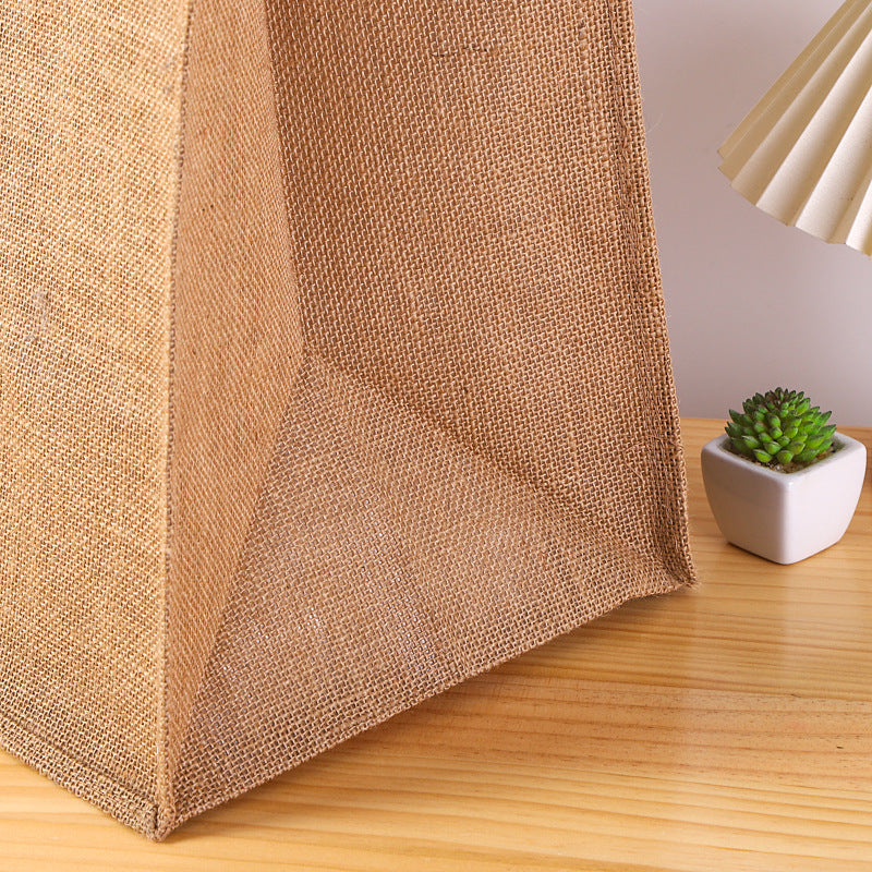 Jute-Tragetasche mit Baumwollgriffen